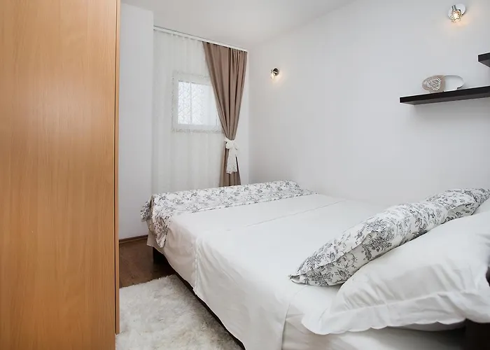 Apartment Lidija *